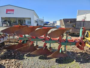 Kverneland ES-80 4 Furrow Reversible Plough