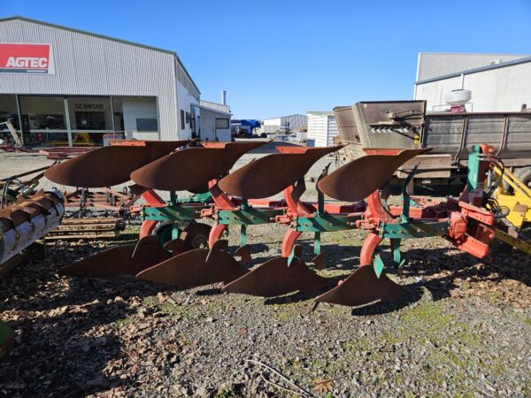 Kverneland ES-80 4 Furrow Reversible Plough - Image 3